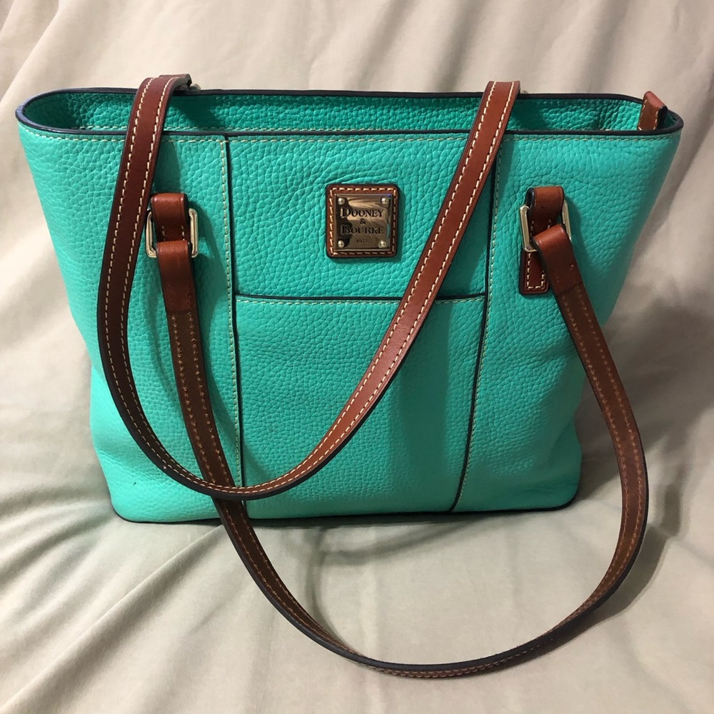 DOONEY & BOURKE LEATHER HANDBAG